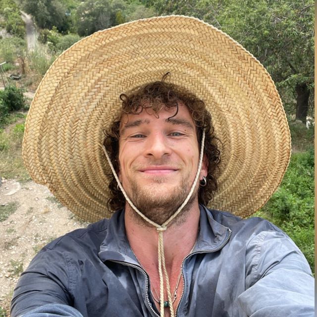 OLLY